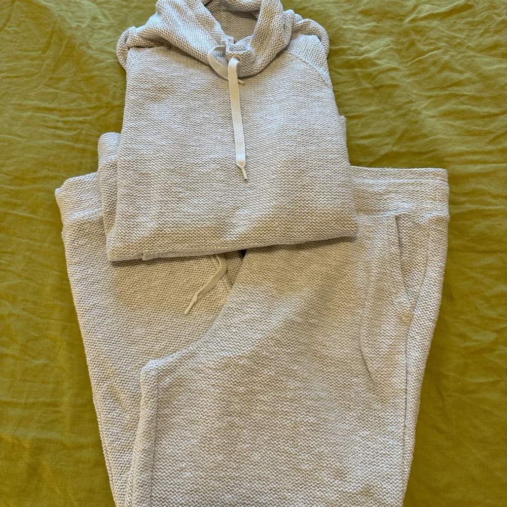 Aerie offline matching sweatshirt and sweatpants